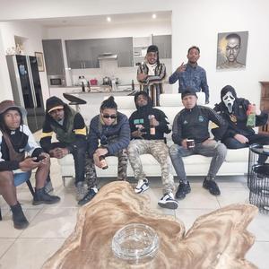 FOLO SY IRAY (feat. Malm & Sanih)