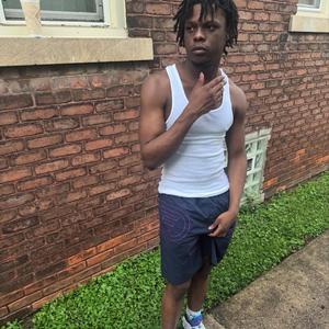 Woah (feat. Yeennhavin)