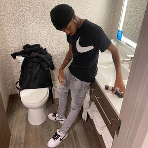 Don't Miss (feat. Kinahdoyah)