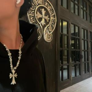 Chrome hearts