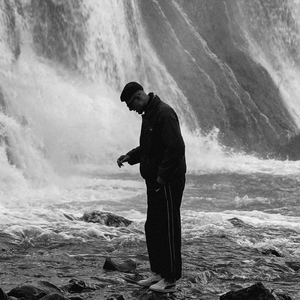 Düşmemi̇ Bekleyi̇n