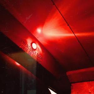 RUN,RUN,RUN (feat. LLL)