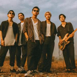 ใจรักภักดี