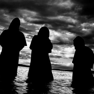 1000001000000100010001111000000011110