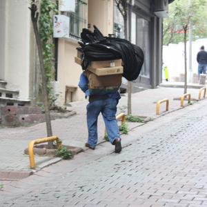 Peşinde İzleri
