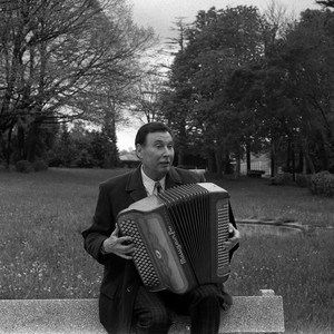 Marches: la marche des vandanges/ les moines de sain Barnardin/ la bourguignonne/ alouette c'est a boire ma femme est morte, la vigne au vin mattchich/ l'artilleur de metz