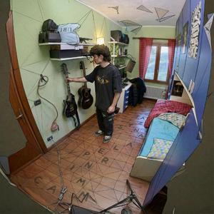 cammino per la stanza