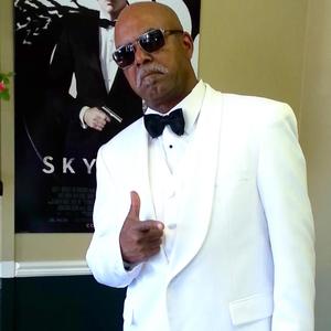 DJ Jrome introducing DJ Peal