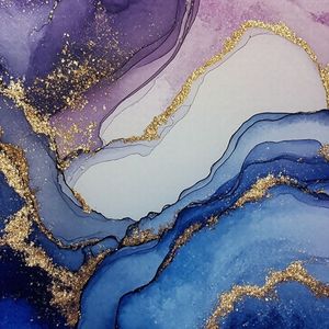 青山相待白云还