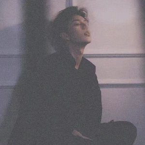多想在平庸的生活拥抱你.