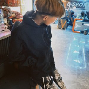 生活给了我一巴掌 我说没上次响