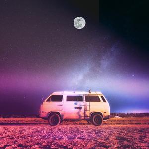 STORE RUN (feat. SPVCEMAN)