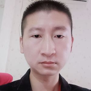 微微-歌手-汤星