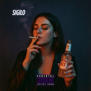 Ela Fuma Skank Sentando na Pica Ela Bebe Ice Sentando na Pica, Ela Brota no Sigilo