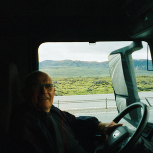 Sticking Around (feat. Ethansroom)