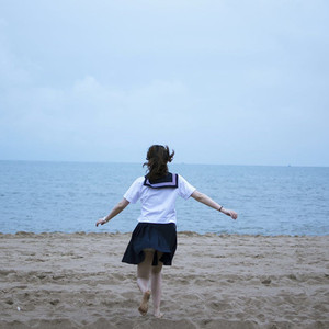 生日愿望是夜里开车去看海