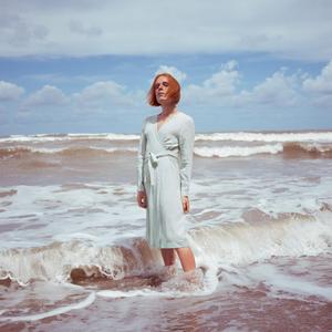 Luces Distantes (feat. Violeta Oliva)