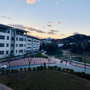 下课铃（Prod by.Gr33nart Beats）