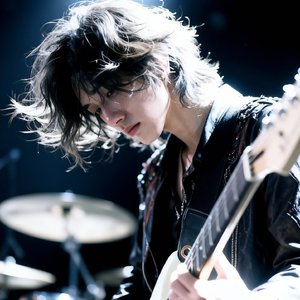 思念像紧箍咒 却想念越痛