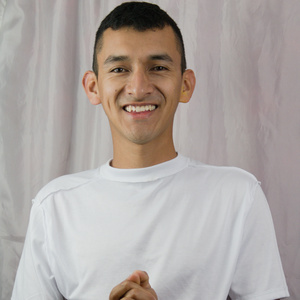 Nos santifica (En defensa del Matrimonio).