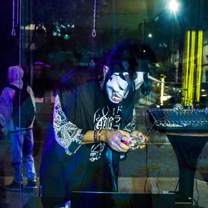 Люди Инвалиды