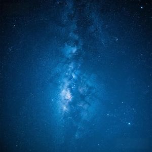 星空璀璨映夜明