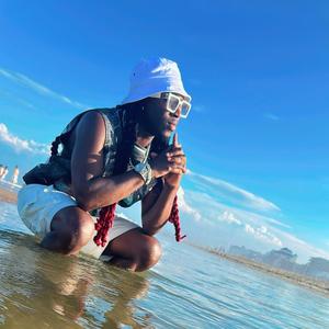 SUPER STARZZ (feat. Liss Monyè)