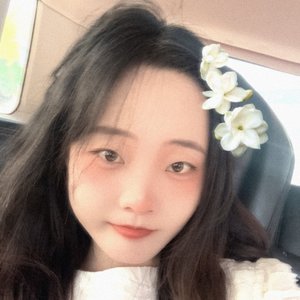 千里之外的小小荣