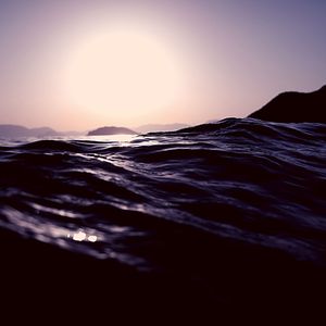 安静的平静的波浪声音