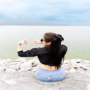 ให้น้องเอาหยังไปสู้เขา