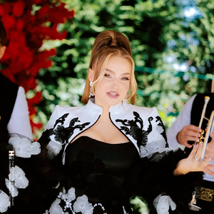 COLAJ DE PETRECERE BIHOR