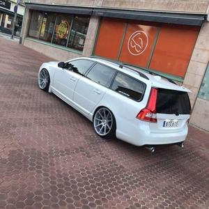 KISS ME AGAIN UPTEMPO