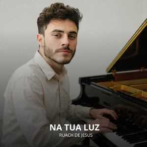 Na Tua Luz.