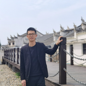 此情一直在心间