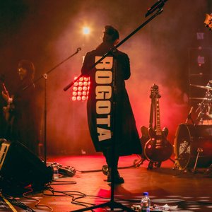 Brújulas (En vivo en el Teatro Astor Plaza)