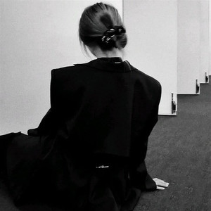 得不到又舍不得的人 (DJ版)