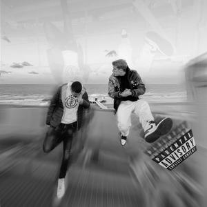 LONTANO DA QUA (feat. Fizzo)