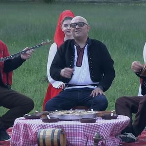 Kaqurrele synin si rrush