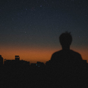 Lookin´(At The Stars)