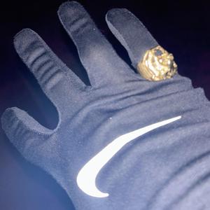 Party puncher (feat. Play, BTD DD, Ebk spazz & Toofat troub)