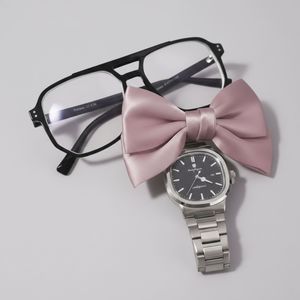 ПАРЕНЬ СО СТРАЗАМИ