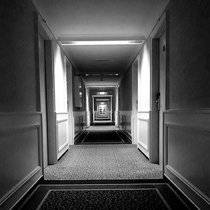 The Illusion of Advantage