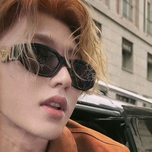 热闹是你 孤单是我