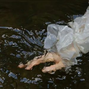 迷失空城街头的少女CZZA