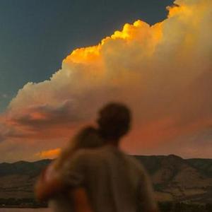 请再靠近我一点