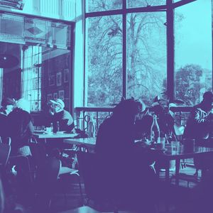 抚慰的朋友们回忆