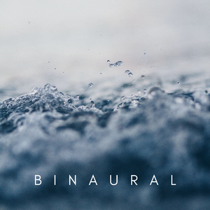 Río y Viento En El Agua