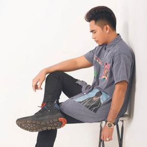 ក្បត់អារម្មណ៍ខ្លួនឯង