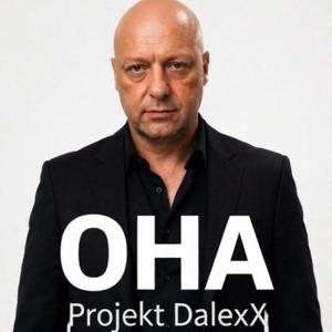 Она...