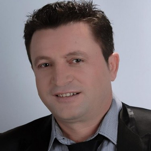 Kur Kaloj Nga Korça